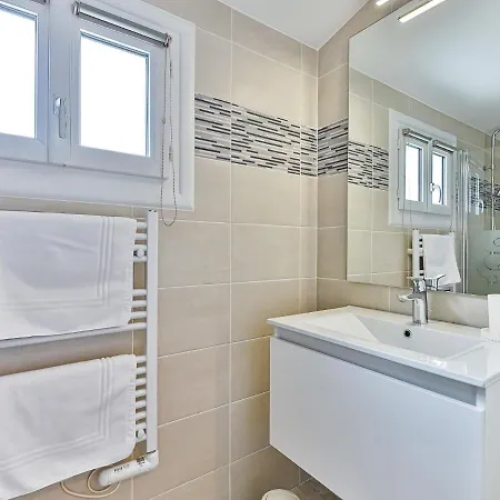 Charmante Maisonnette De 35m2 A St Hilaire De Riez Saint-Hilaire-de-Riez